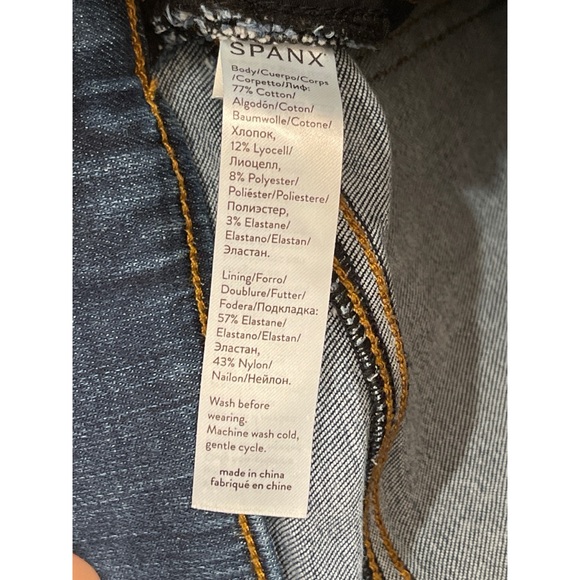 SPANX Distressed Ankle Skinny Jeans Medium Wash—Like New - Picture 9 of 9